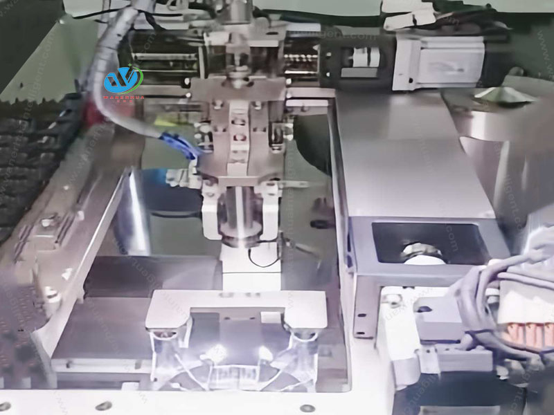 Relay automatic assembly machine